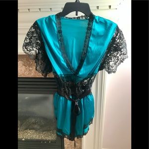 Vintage Lady Cameo Emerald Green Teddy (NWOT!)